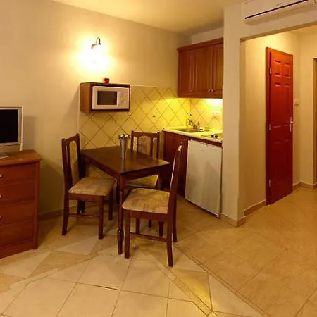 Marcell Apartman * Gyula